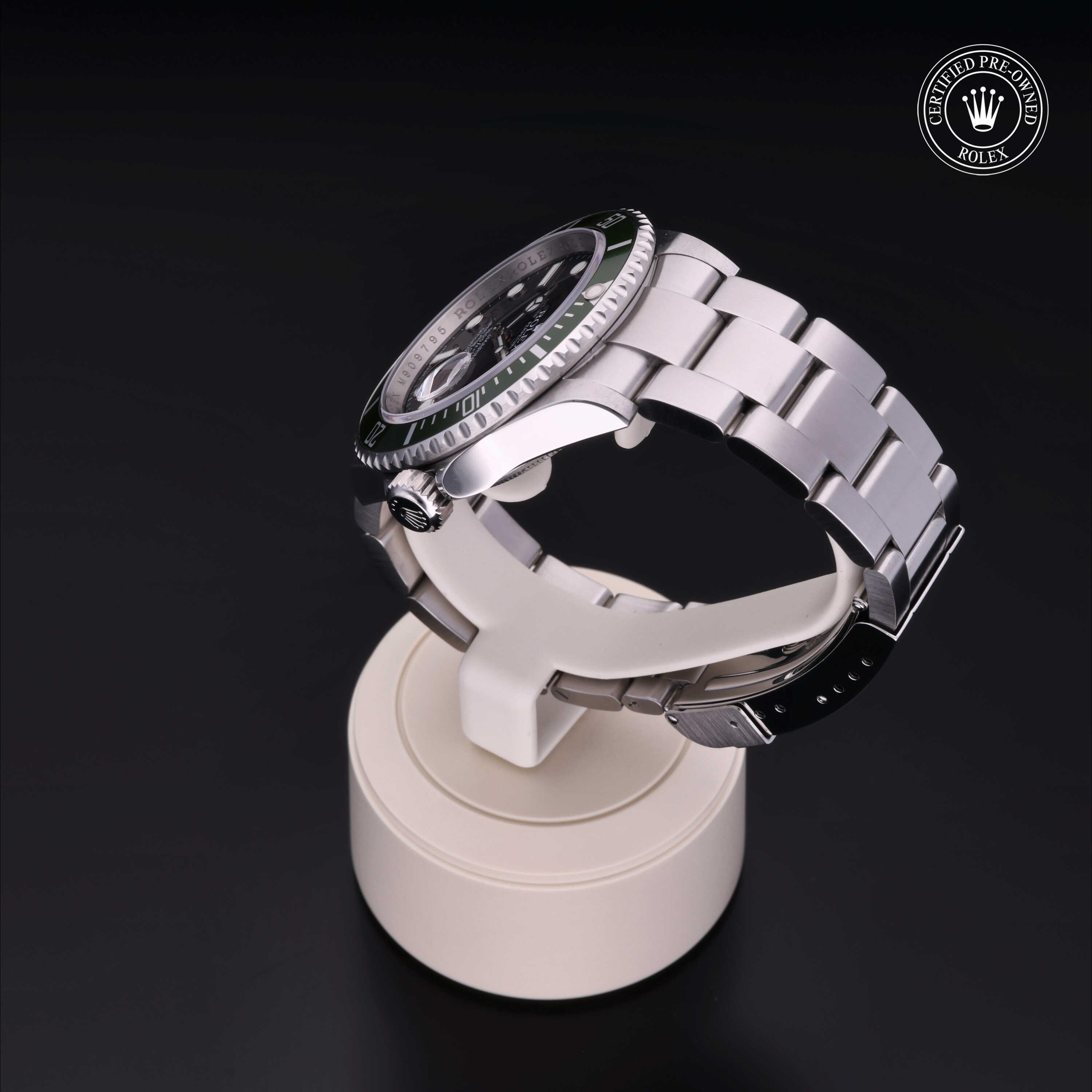 Oyster Perpetual Submariner Date
