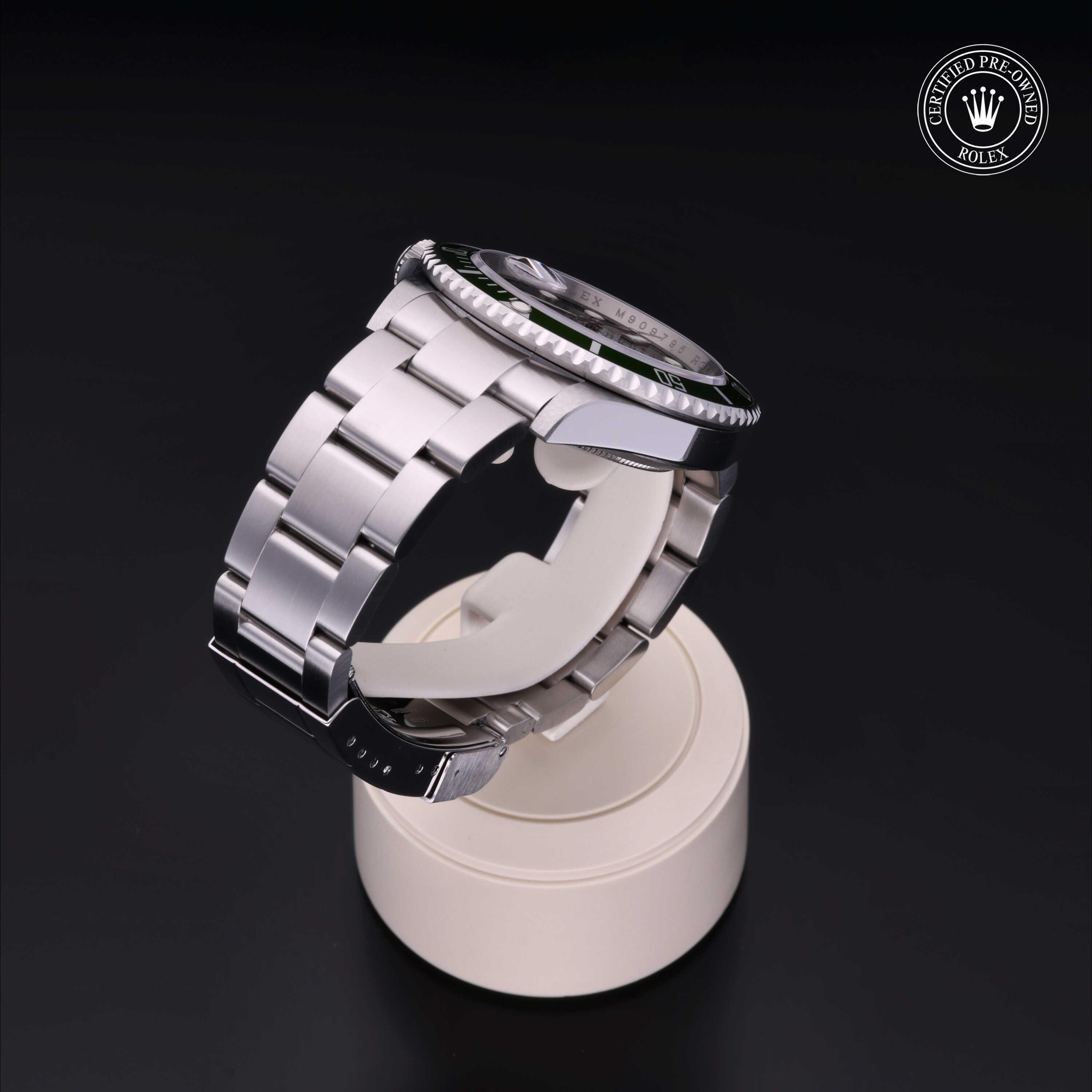 Oyster Perpetual Submariner Date